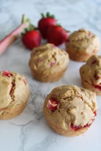 strawberry rhubarb flaxseed muffins