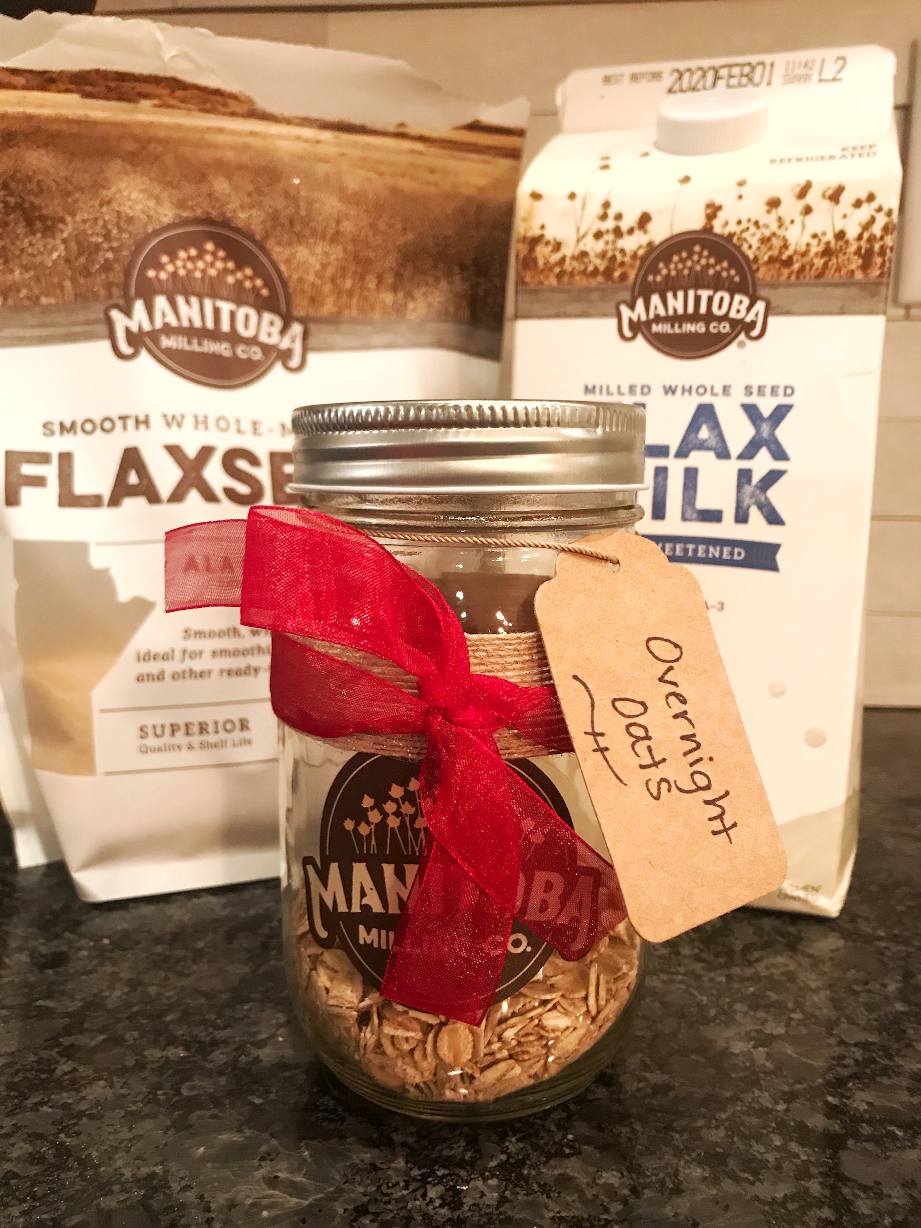 holiday gift idea - put oats in jars and send a recipe for overnight oats